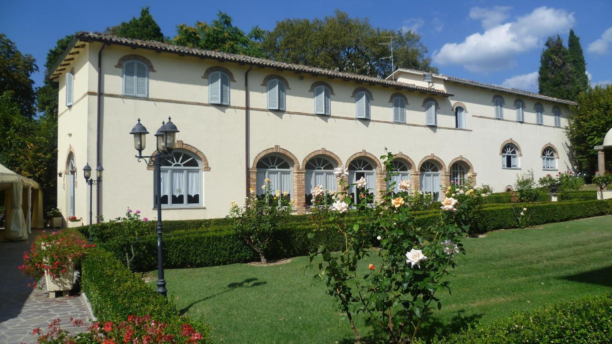 Hotel Villa San Donino Citta di Castello Bagian luar foto