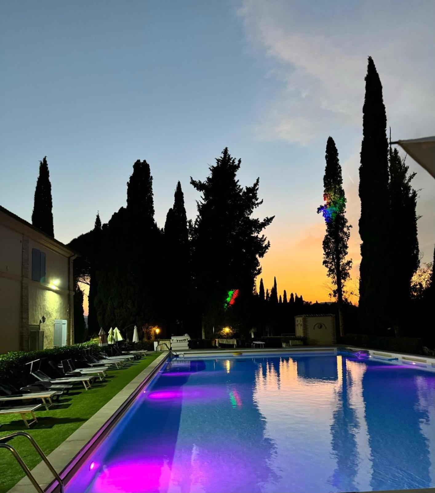 Hotel Villa San Donino Citta di Castello Bagian luar foto