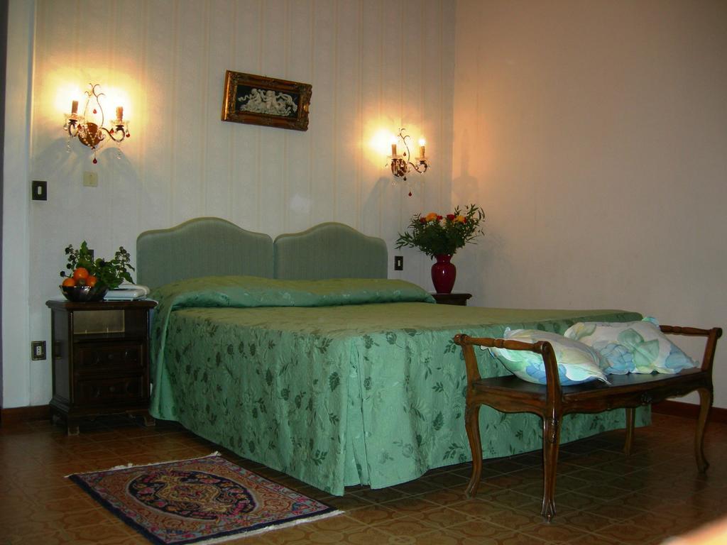 Hotel Villa San Donino Citta di Castello Ruang foto